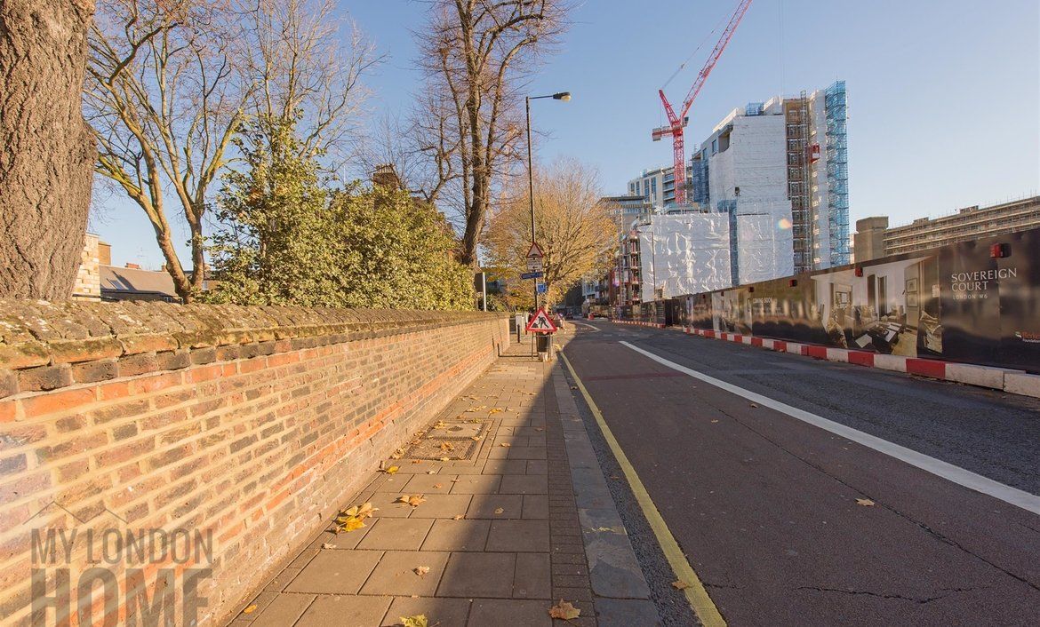 MLH_HK's tweet photo. Lancaster House is located in the prestigious residential development, Sovereign Court, and positioned in one of the most dynamic areas of West London, #Hammersmith #LondonProperty https://t.co/QmsqU5sQl1 https://t.co/NtkcfMvRNG