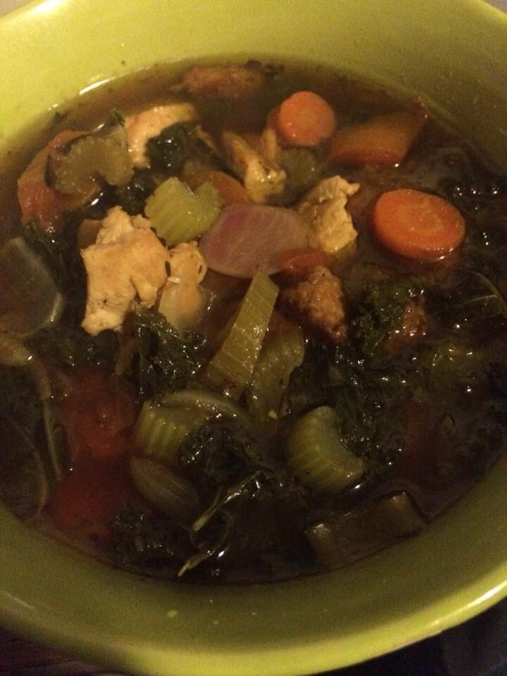 taryn20034's tweet photo. Homemade bone broth soup 👌😍 https://t.co/NoAAzGgpgB
