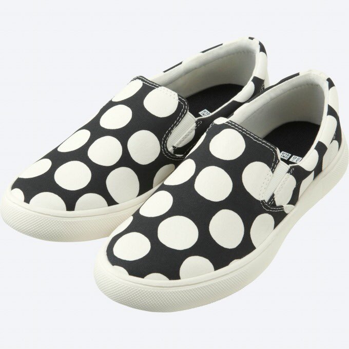 Joiner マリメッコがcomme Des Garcons Junya Watanabeとの意外なコラボレーションの次はユニクロとコラボレーションです そしてギャルソンのような水玉スニーカー激安 1 990まで発売です 振れ幅がデカい T Co Ge1eot2y81 T Co
