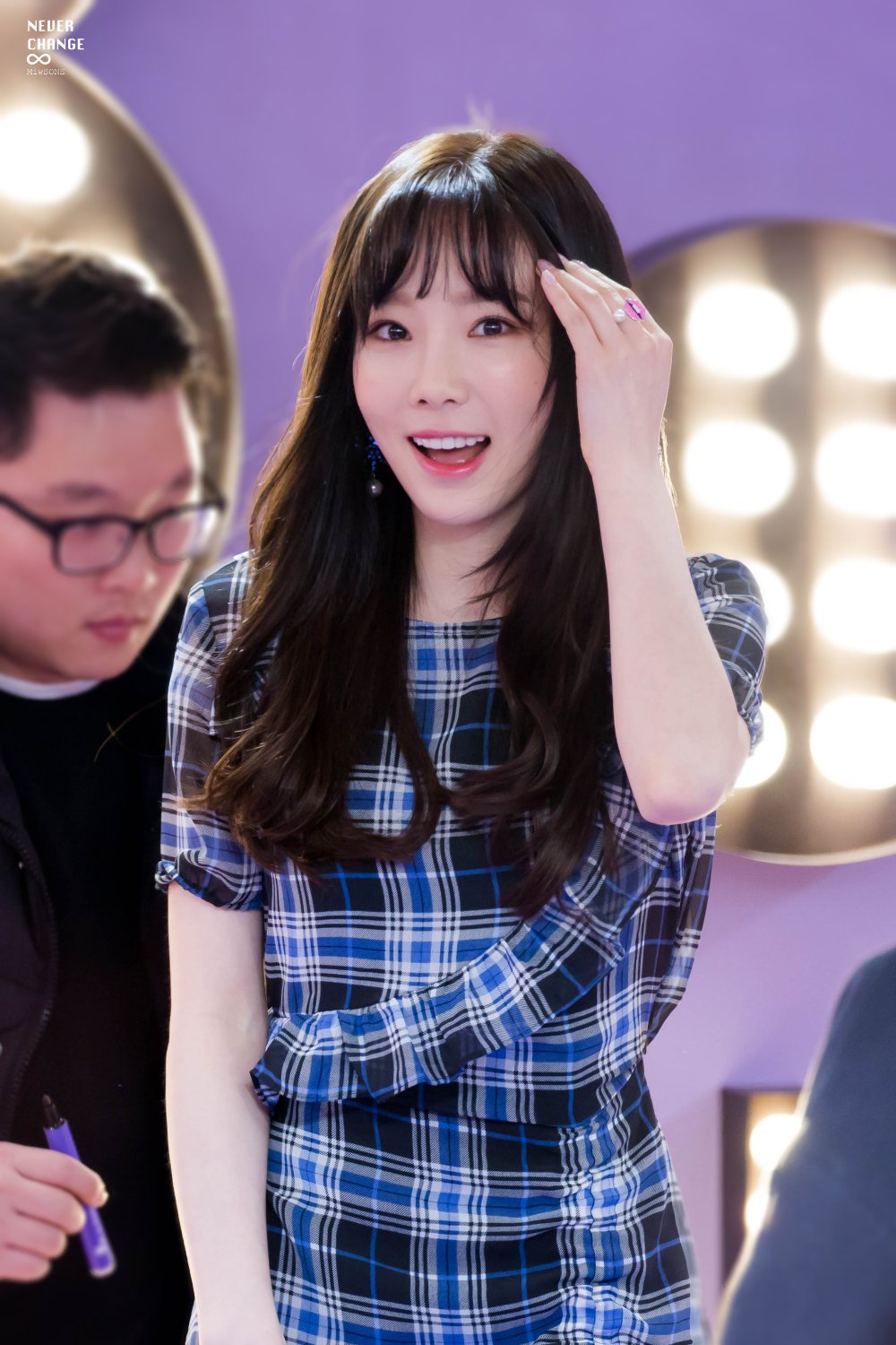 taeyeon on twitter hd 180109 taeyeon banila fansign miwsone taeyeon on twitter hd 180109 taeyeon banila fansign miwsone