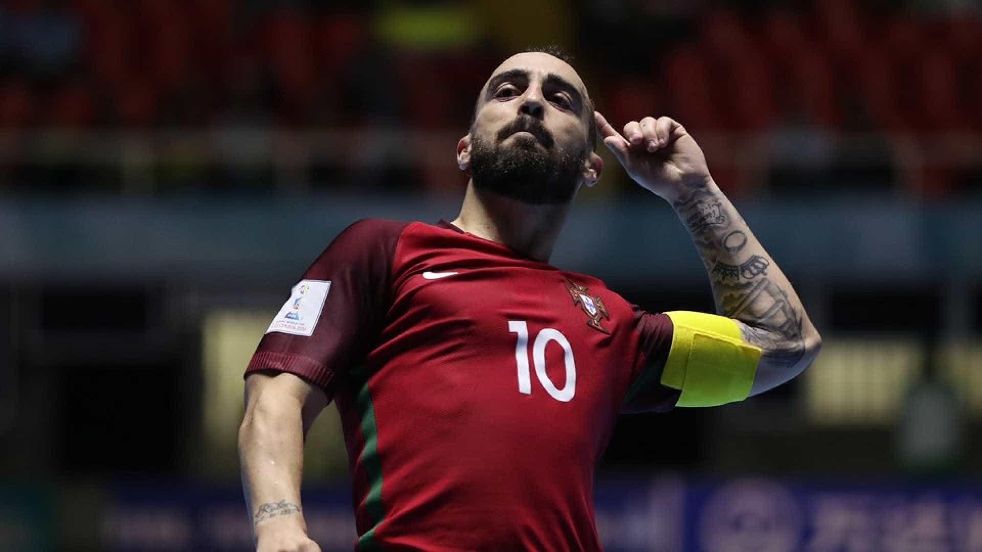 Ricardinho reeleito o melhor jogador de futsal do mundo