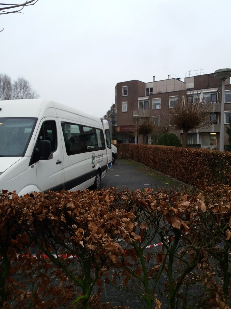 wendelina_b's tweet photo. Daar gaan we!!! Verhuizing clienten Het Nieuwe Feithenhof! Spannend! 
Trots op een ieder die hier aan meewerkt! #wzuveluwe https://t.co/2LHVA08ooy