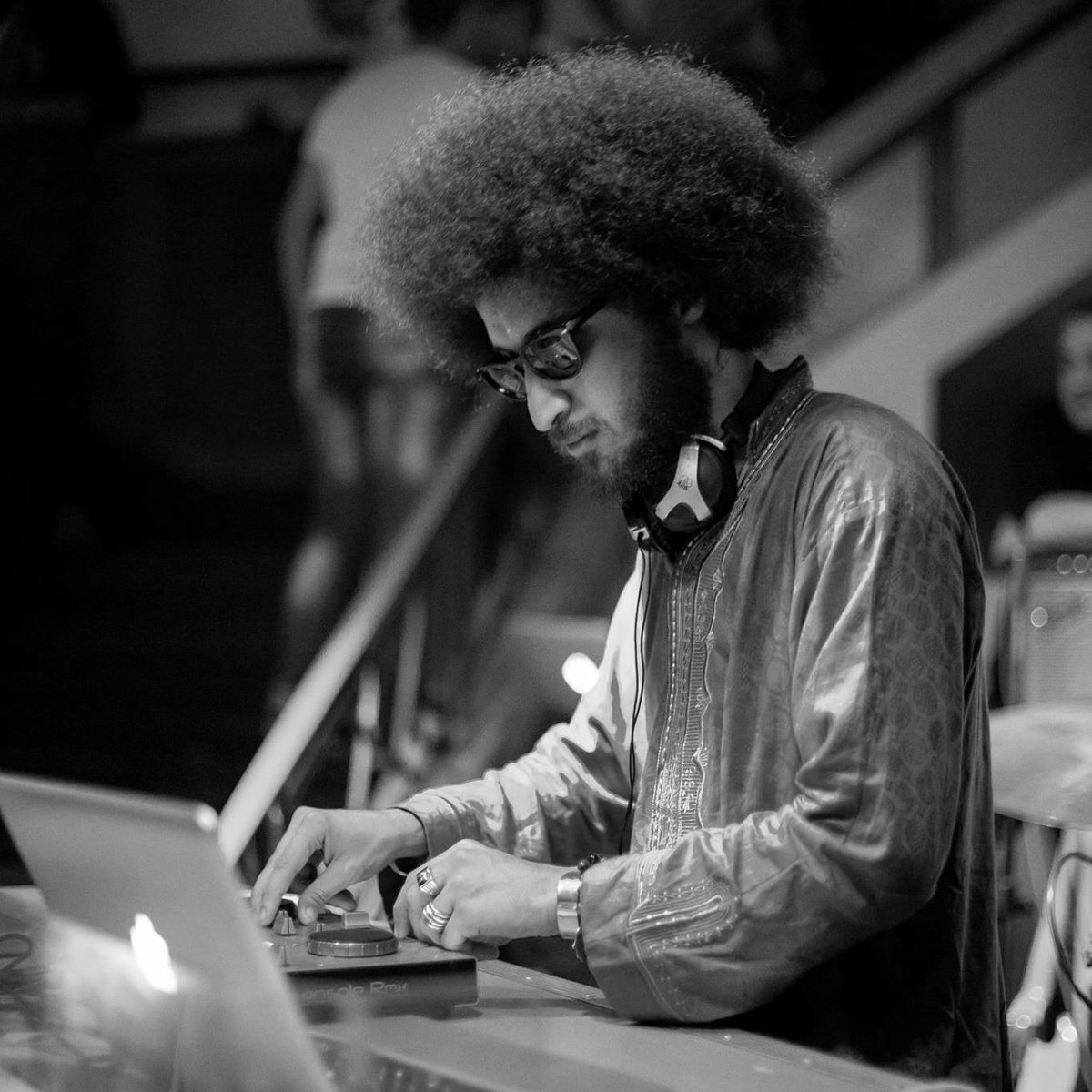 [RDV aux <a href="/BIS_Nantes/">BIS 2023</a> ] Retrouvez <a href="/MounirKabbaj/">Mounir Kabbaj</a> mercredi prochain pour un focus spécial #musiquesdumonde. Directeur de <a href="/GINGERSOUNDS/">GINGER SOUNDS</a> il présentera un tour d'horizon des #musiquesactuelles du monde, à très vite !
Au  <a href="/lelieuunique/">le lieu unique (compte inactif)</a> - 14h le 17/01 🎧🗣️