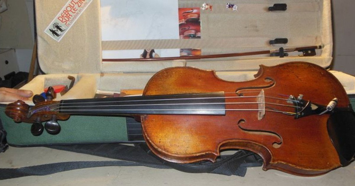 Скрипка 1/32. Скрипка 3д модель. Скрипка страдивари. Размеры скрипки 4/4 в сантиметрах. Строение альта инструмент.