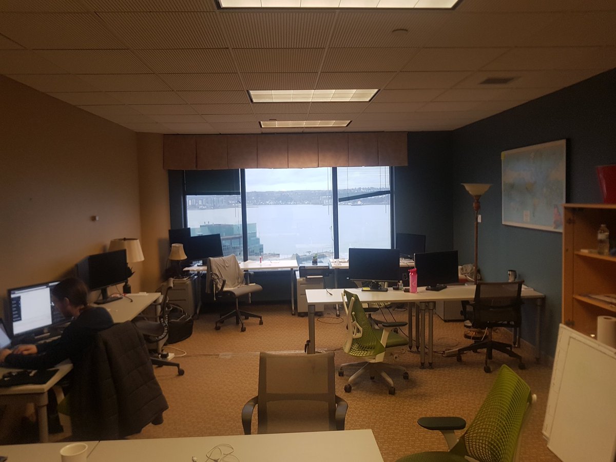 ADDtext_me's tweet photo. We switched offices again today @voltaeffect :) Back to an Ocean view and heat!  #startuplife #livingthedream #entrepreneurship @ADHDcoaches https://t.co/RNiL2UY2EX