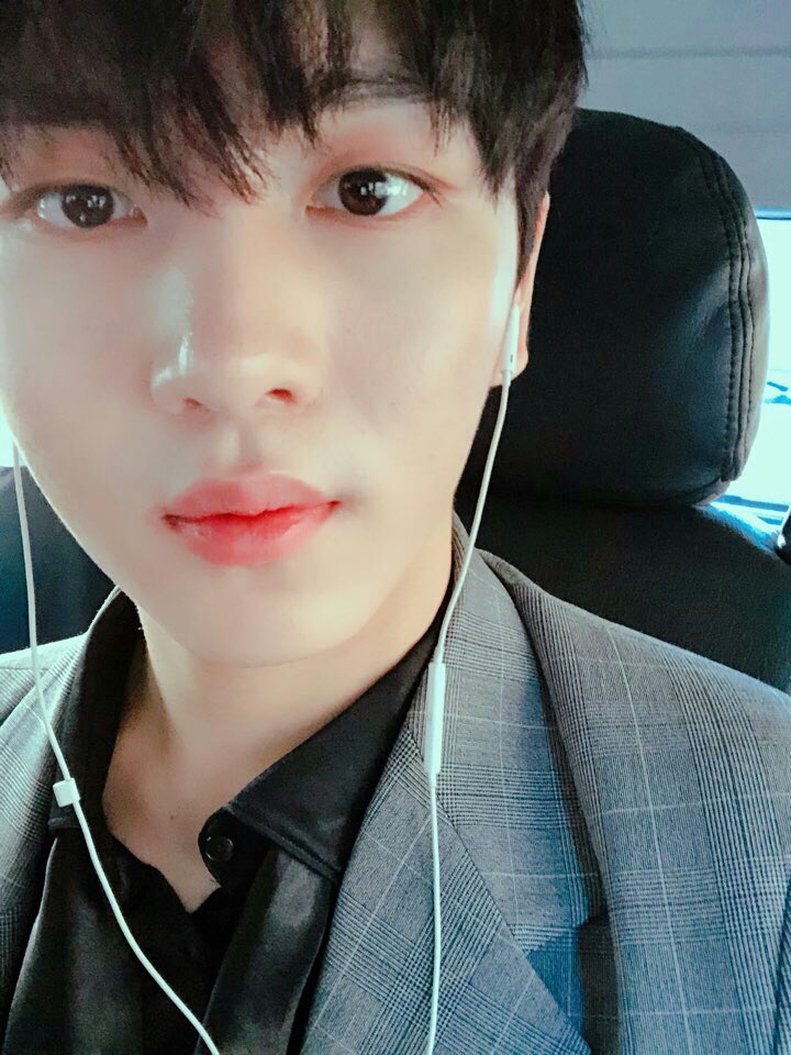 CUBE_PTG's tweet photo. [#키노] 부었다😧 https://t.co/sWz1LGNG3o