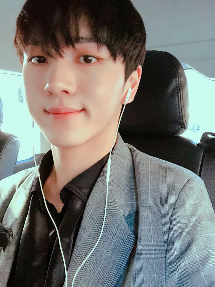 CUBE_PTG's tweet photo. [#키노] 부었다😧 https://t.co/sWz1LGNG3o