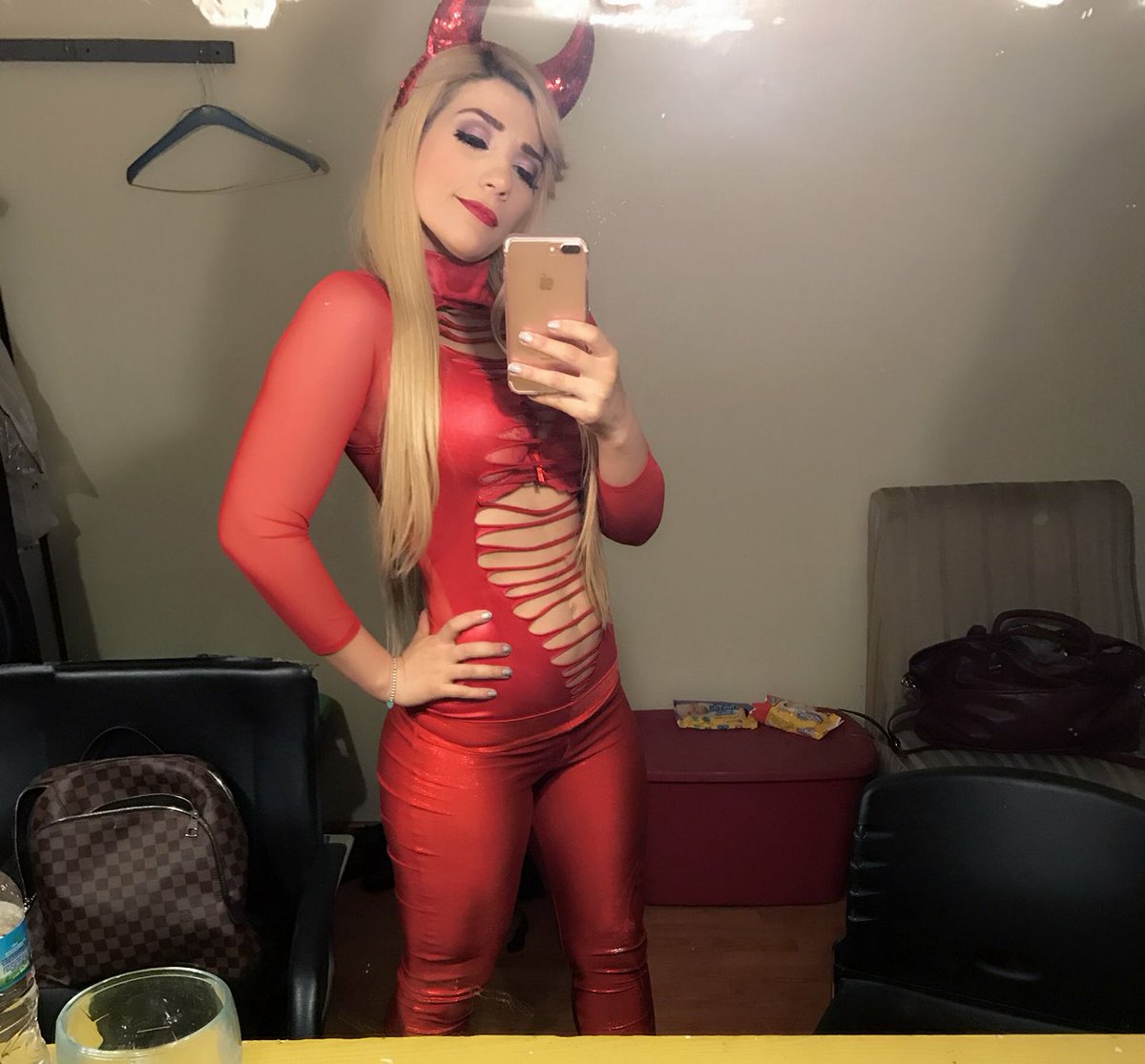 gerardoudaveglz's tweet photo. @JazminconJ corazoncito mío....extraño tus bellsisimas curvas,hermosisimo físico y tu linda cara....😢😭💔💙 https://t.co/9hcLvZ6lzc