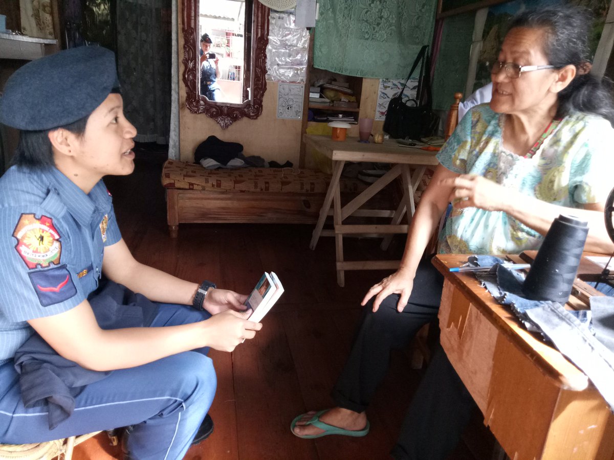 PNPBontoc's tweet image. #engagement with Mrs. Hermenieta B. Ayeo religious sector at their residence at Loc-ong, Poblacion, Bontoc.
#ReligiousSupport to #DoubleBarrelReloaded
@RDPROCordillera @rwinp88 @ProcorRpcrd @PNPMtProvince @pio_mtprovppo