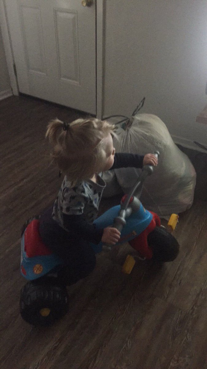 CoxArielle's tweet photo. my baby boy will be 2 on Friday 😭 https://t.co/BDTLgrE0Ig