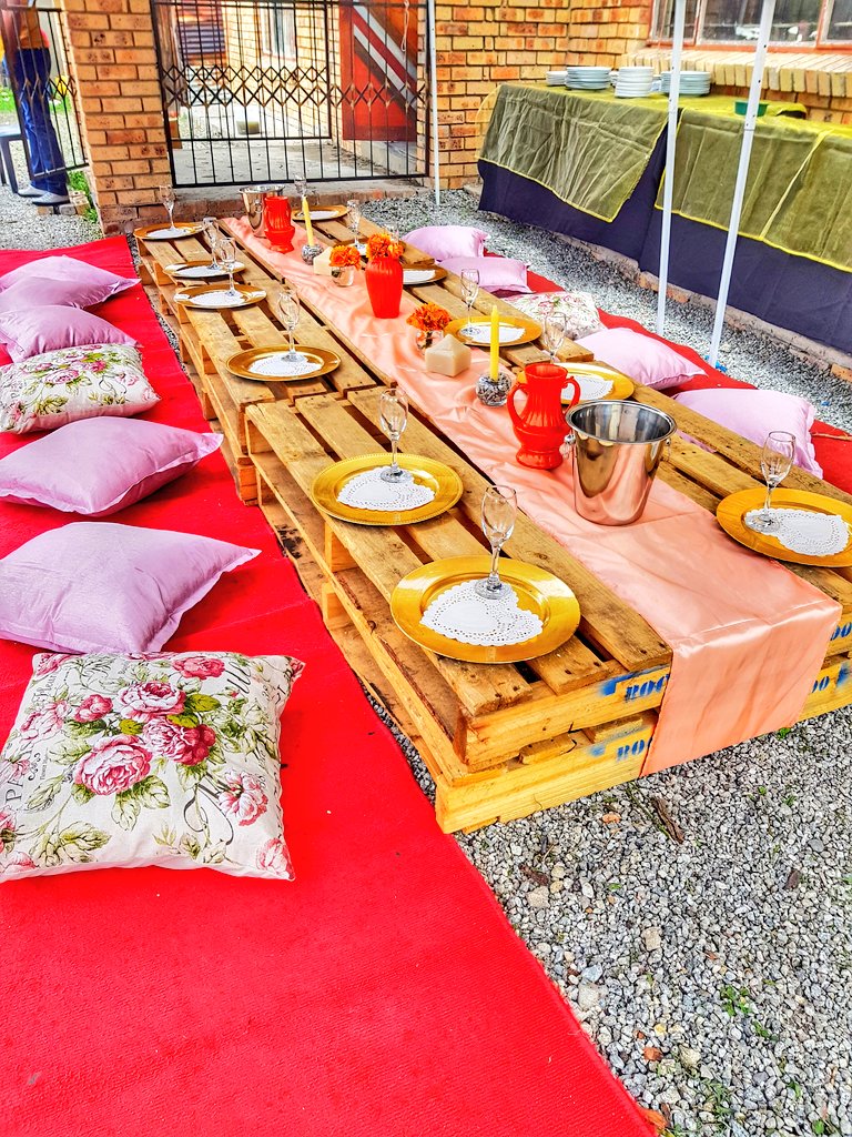 SweetSaturdaySA Events on Twitter: "Chilled picnic setup ...