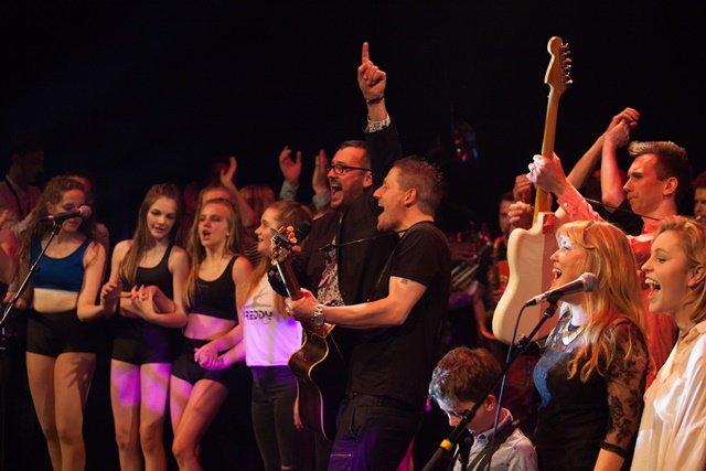 YorkAgainstCanc's tweet image. The fantastic York Rocks Against Cancer returns to raise the roof at the Grand Opera House while raising money for us. Emmerdale stars join top local talent for a spectacular show. Read more here ow.ly/NkjA30hGGcH or book your £15 tickets now! ow.ly/zILO30hGG6W