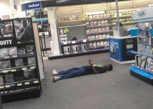 OhRapids's tweet photo. just gaming at Walmart for my 18th Birthday. https://t.co/7M7UMUrypI