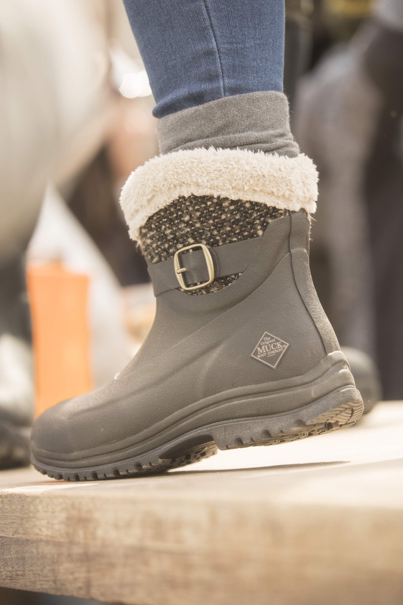 MuckBootEU's tweet image. It’s #WellieWednesday! Which Mucks are on your feet today? Share your photos with us using #ShareMyMucks for a chance to be featured! #MUCKIN