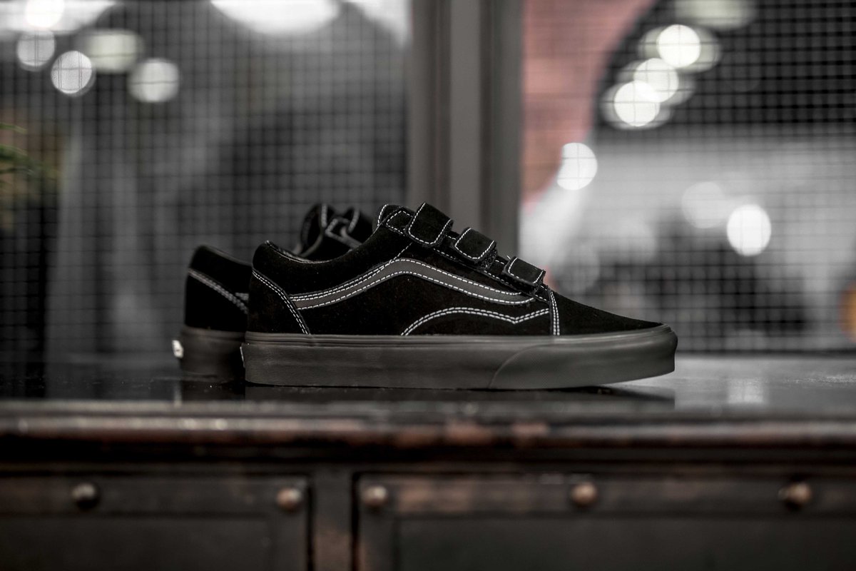 vans old skool without white stitching