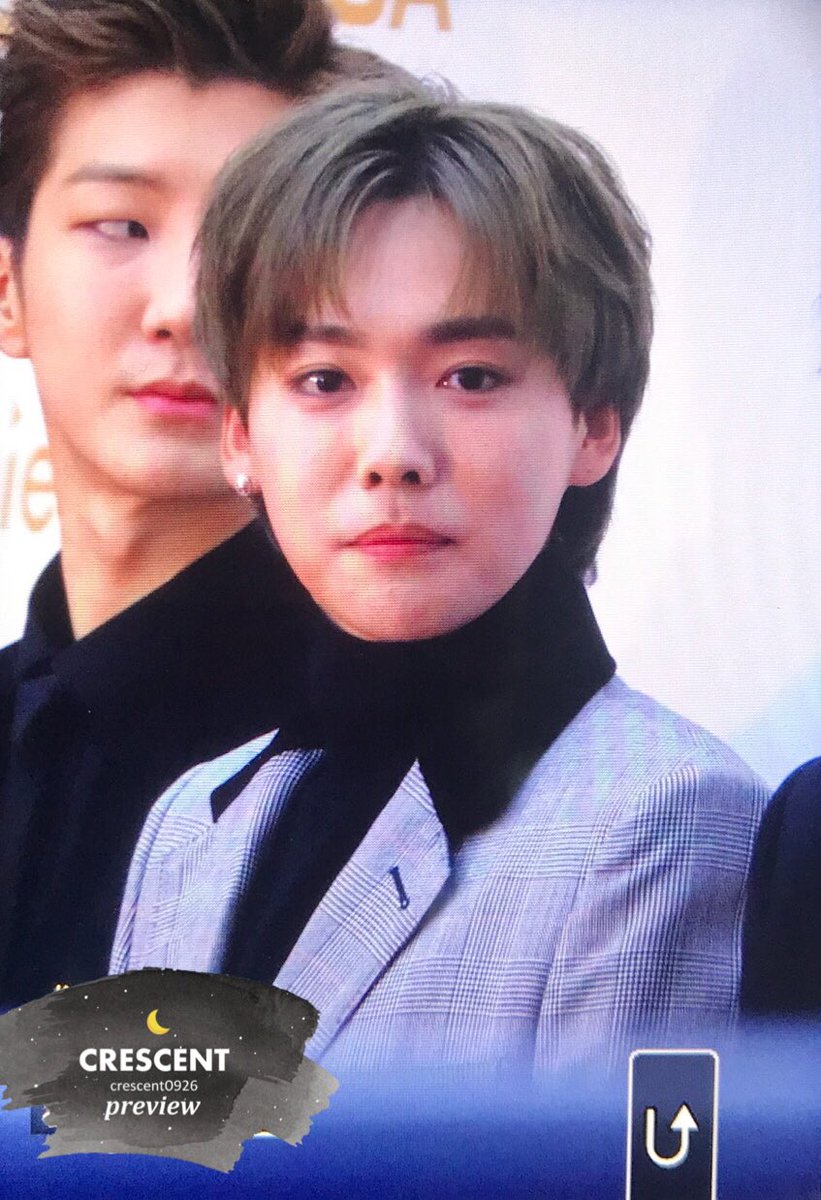 crescent0926's tweet photo. 180110 골든디스크어워즈 레드카펫
너무 예뻐서 심장이 아팟🔥
#위너 #김진우 #WINNER #KIMJINWOO https://t.co/Pem19Iz8dc