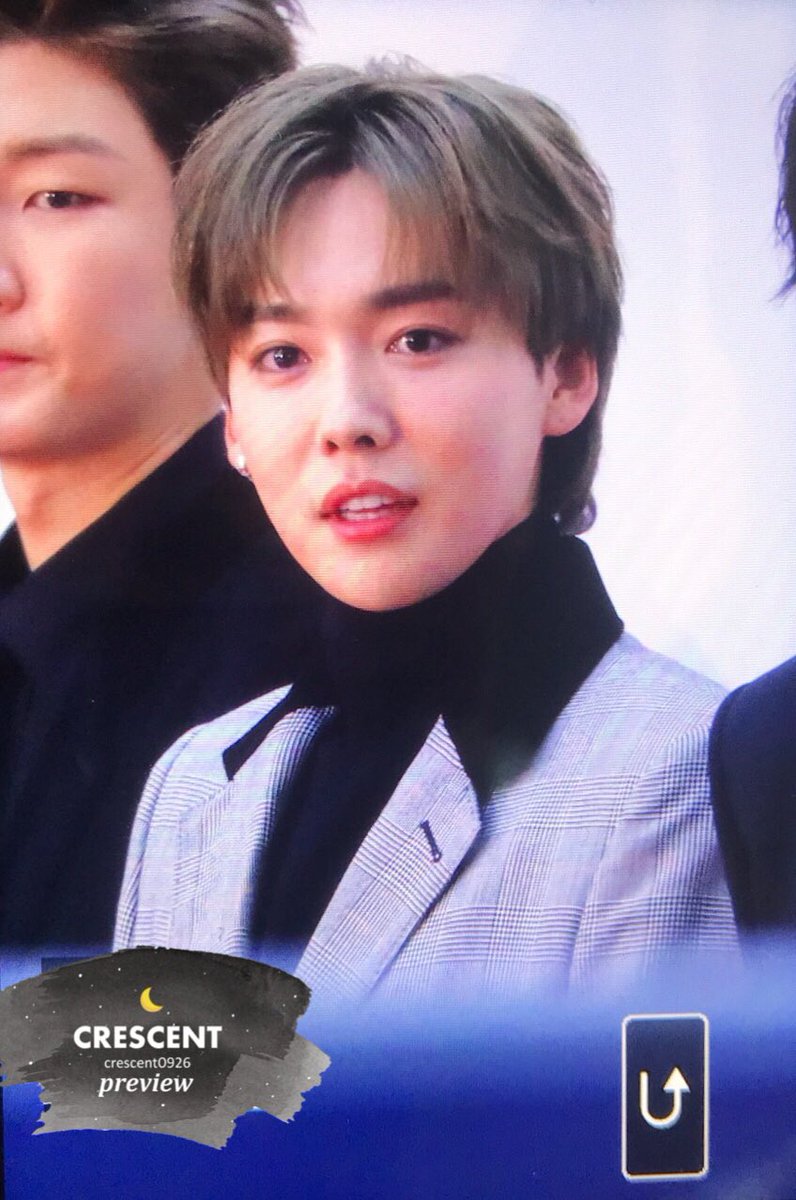 crescent0926's tweet photo. 180110 골든디스크어워즈 레드카펫
너무 예뻐서 심장이 아팟🔥
#위너 #김진우 #WINNER #KIMJINWOO https://t.co/Pem19Iz8dc