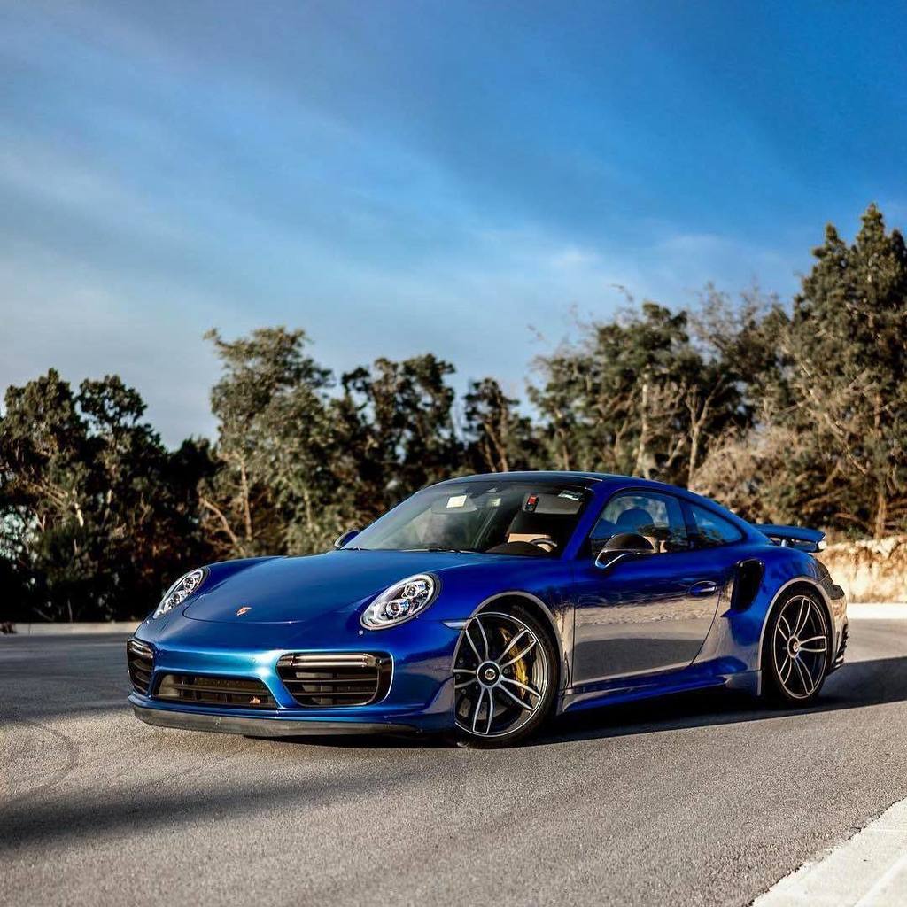 _________beast's tweet image. #turbotuesday The TECHART Formula IV center-lock wheels reduce rotating mass and improve handling through its stiff forged construction. Our wheels meet and exceed the TÜV certification in Germany.
-
Photograph courtesy of #exoticcarstexas 
Build courtesy of #autodynamica
#g…