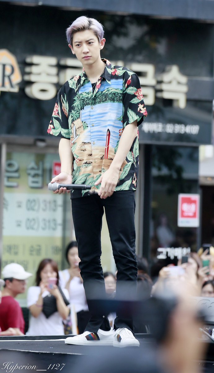 chanyeol pics tweet media