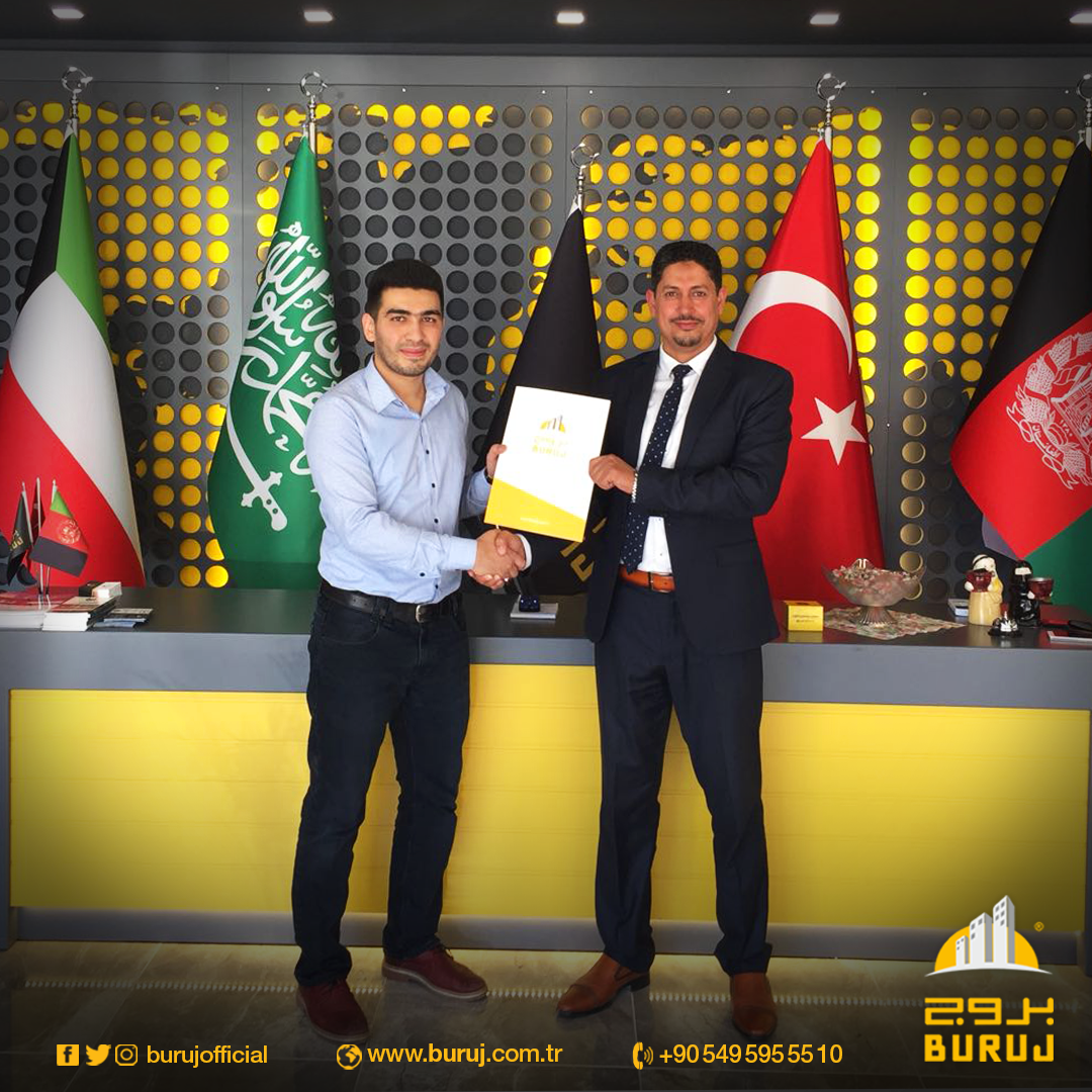 burujofficial's tweet photo. من اجل خدمتكم بشكل افضل نسعى في توسيع شبكة اعمالنا يوم بعد يوم
ونود ان نشكر وكيلنا في قطر السيد حسام سالم على المساهمة في التوسع
#burujgroup
#burujconstruction
#burujrealestate
#realestate
#turkey
#بروج
#تركيا
#طرابزون
#اوزنجول
#الشمال_التركي https://t.co/7tmW9OXddC