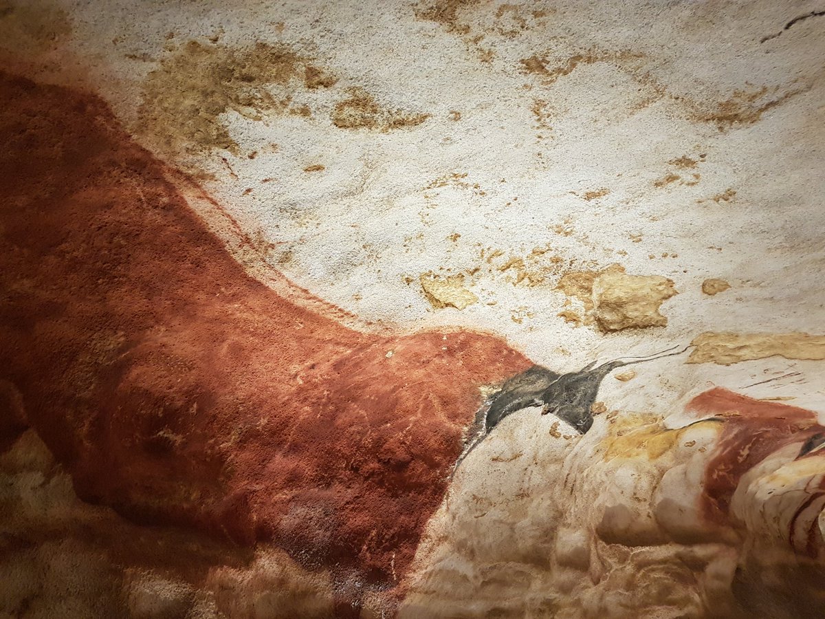 #LASCAUX 4 = 500 000 visiteurs. #LASCAUX 3 l'expo internationale 2 000 000 de visiteurs. Réussite culturelle et économique.<a href="/NvelleAquitaine/">Nouvelle-Aquitaine</a>.<a href="/fhollande/">François Hollande</a>.<a href="/al_rousset/">Alain Rousset</a>.<a href="/germinalpeiro/">Germinal Peiro</a>.<a href="/IBoudineau/">Isabelle Boudineau</a>.<a href="/BenjaminDelrieu/">Benjamin Delrieux</a>.<a href="/LascauxOfficiel/">Lascaux</a> youtube.com/watch?v=0eP7Io…