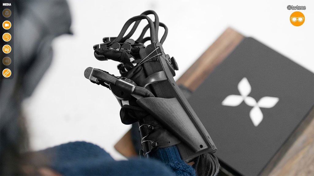 RafSchiavullo's tweet photo. #AxonVR is now @HaptX_inc https://t.co/jZ7BNYHtMW announces first #haptic #gloves to #deliver #realistic #touch in #virtual #reality #hapticdevices #vr #enterprise #entertainment #HaptXGloves #exoskeleton #MotionTracking https://t.co/FVHRFwf0Eu