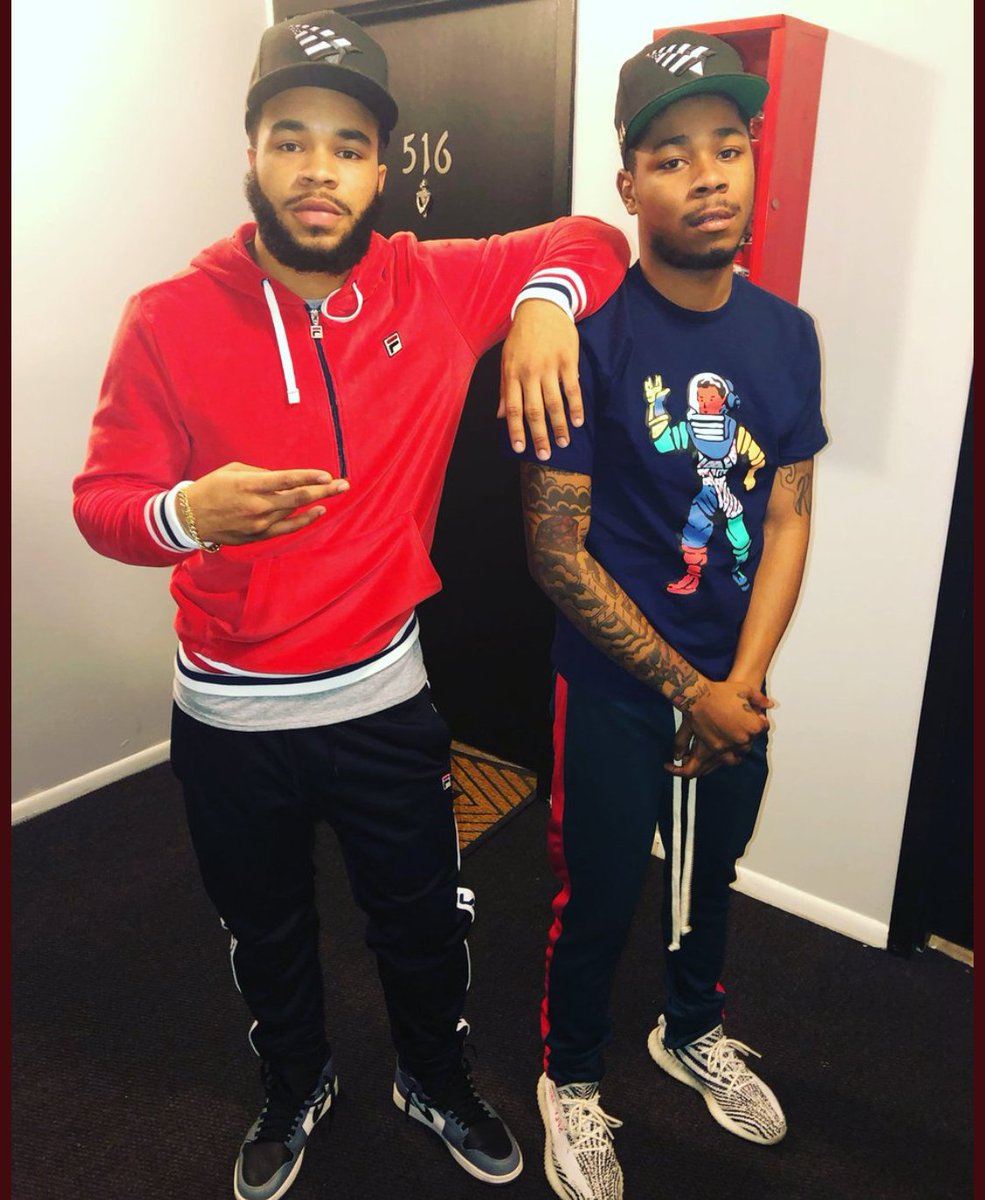 Fdm__O's tweet photo. Keep @DonnieTrending By My Side Cuz We Both Alike ...! https://t.co/WuMQ5qXkTs