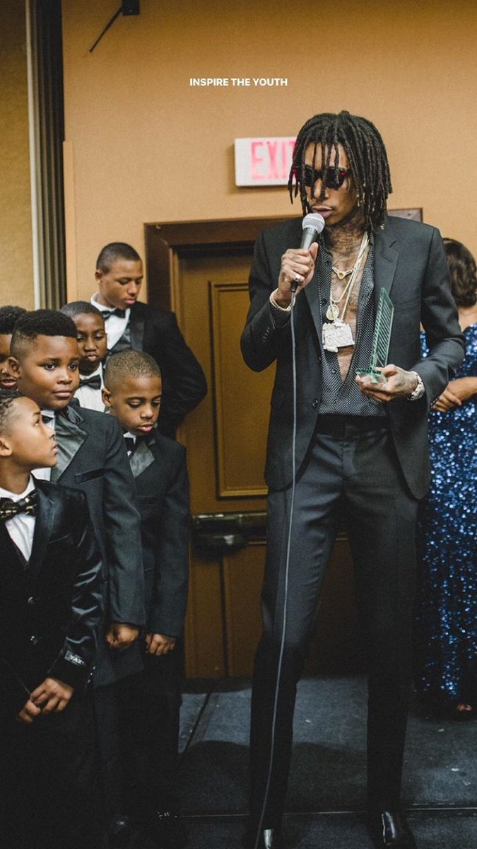 srikanth_styles's tweet photo. Inspire the youth 😎😎 @wizkhalifa @WizKhalifa_Fans https://t.co/m2uYDaH4H8