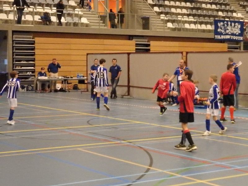 Heb je zaterdag tijd? Kom dan een kijkje nemen bij het 5e G-zaalvoetbaltoernooi van <a href="/GSBWGvoetbal/">G-zaalvoetbaltoernooi</a> in het T-Kwadraat in Tilburg. 22 teams gaan er weer een sportieve dag van maken.