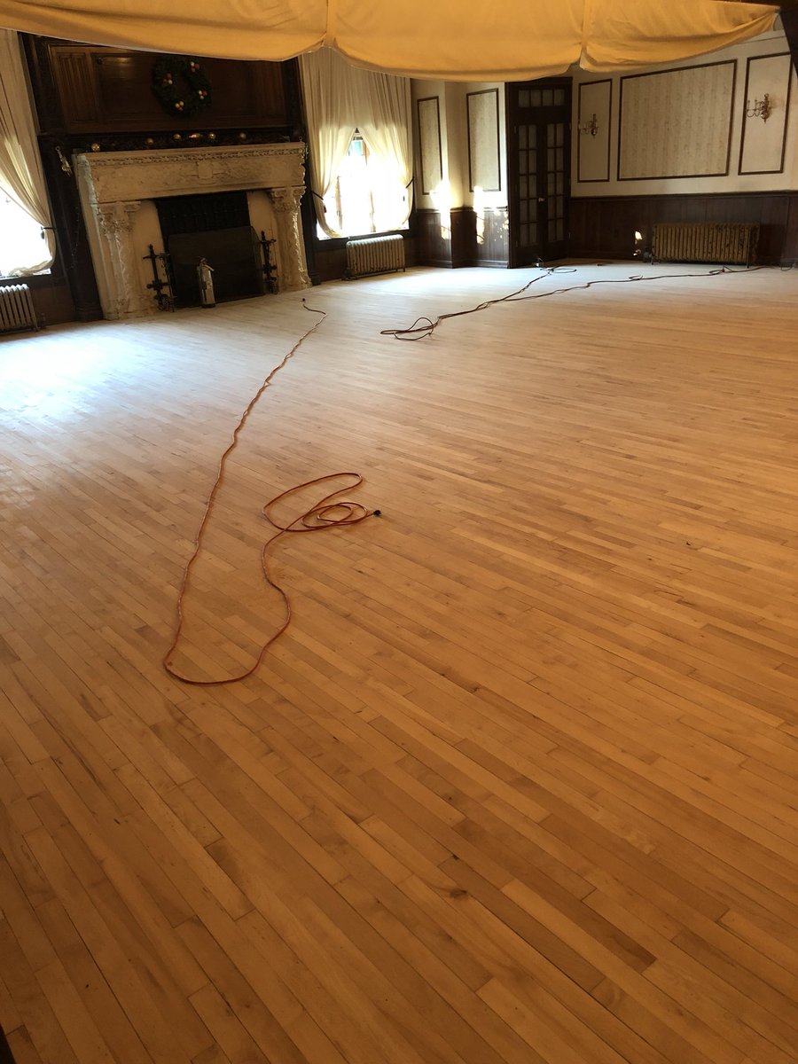 StewartManorCC's tweet photo. #NewYear, new dance floor! https://t.co/abvLn1nsAd