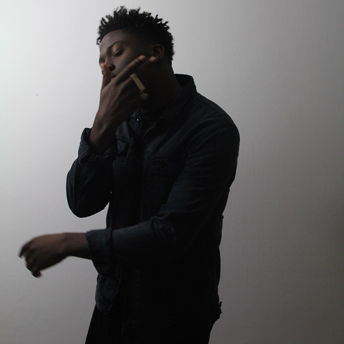 hidetheline's tweet photo. J Appiah teams up with Kojey Radical for 'Come Around'
https://t.co/rIsf3PRgl2 https://t.co/y8s6horqkV