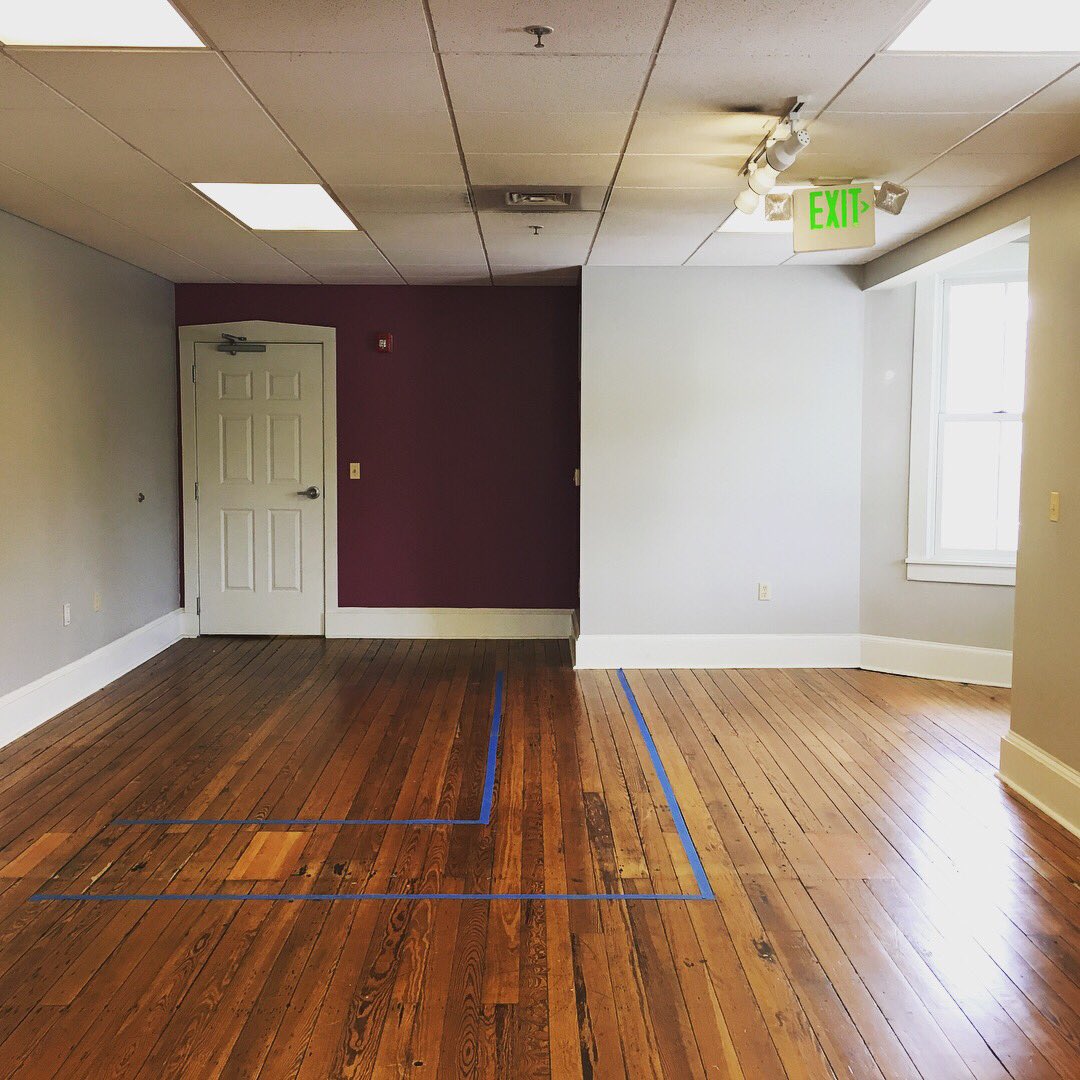 slushofglyndon's tweet photo. The RENOVATIONS for Sunset Slush of Glyndon have begun!! We are very excited and will keep you posted during the transformation process! #ilovesunsetslush #sunsetslushofglyndon #renovations #2018 #sunsetslush #excited https://t.co/3dt1AetfDv