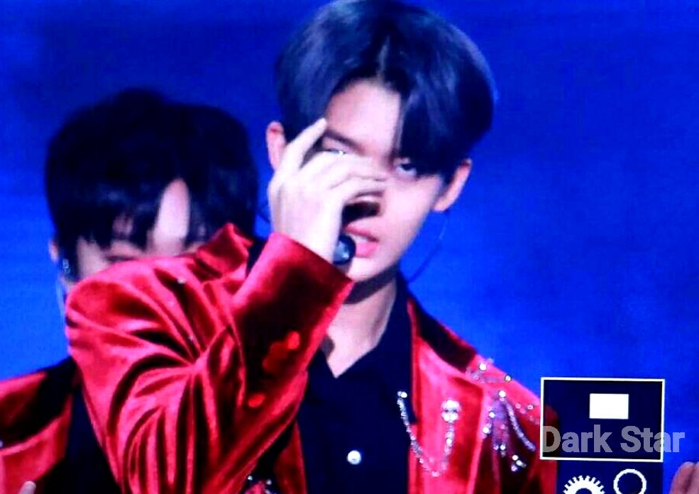 DarkStar_0510's tweet photo. 180110
#배진영 #워너원
 #BaeJinyoung #WANNAONE https://t.co/K7ppyp9JDY