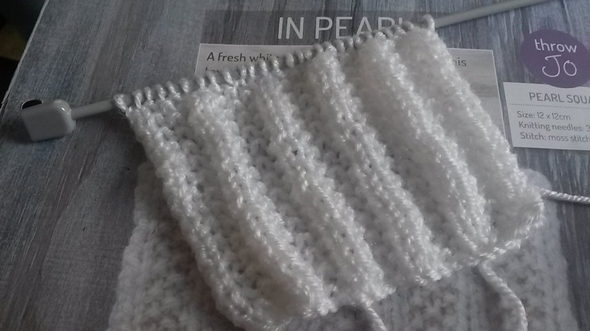 KnitWithMe's tweet image. Moss stitch rib square #KnitWithMe #Creacrafts