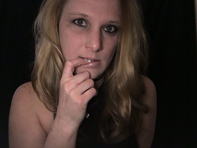 Nintendo block on AGDQ and editing those 9 new clips and will have them uploaded to @ManyVids this morning
