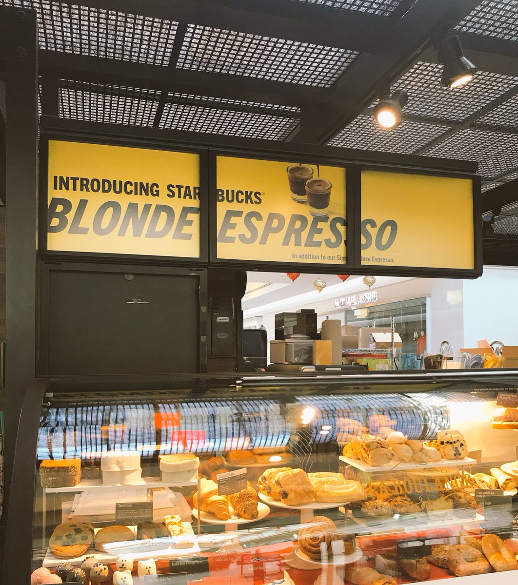 VictorStarbucks's tweet photo. New at @Starbucks the #BlondeEspresso with six different drinks to try from, come see what your favorite is! ♥️☕️💛 https://t.co/N4kMZ6mKtD