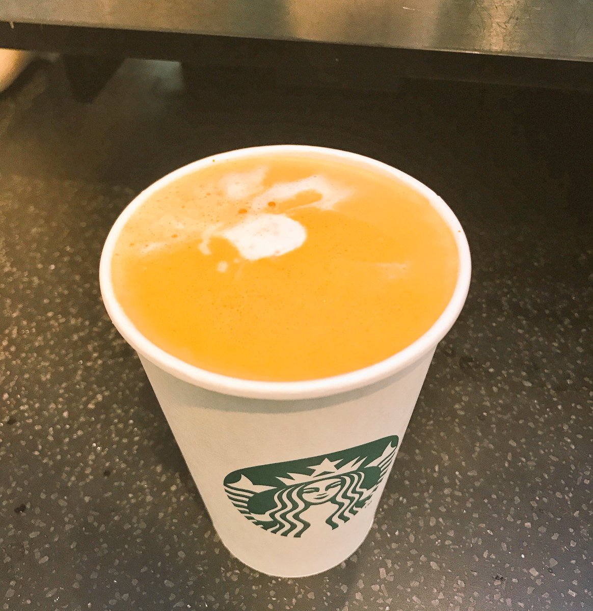 VictorStarbucks's tweet photo. New at @Starbucks the #BlondeEspresso with six different drinks to try from, come see what your favorite is! ♥️☕️💛 https://t.co/N4kMZ6mKtD
