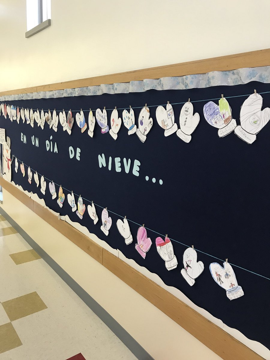 MsCastiglioneSL's tweet photo. Check out what our second grade scholars like to do on a snowy day! @syracuselatin  @SyracuseSchools #elementarySpanish https://t.co/B2fuqK0Uor