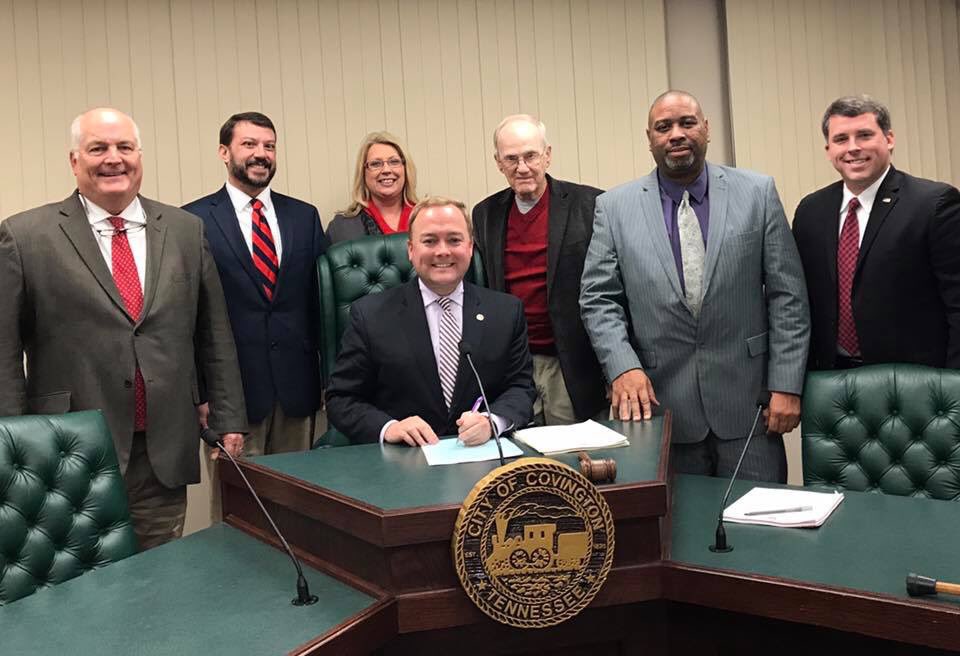 JMHanson007's tweet photo. Proud to support the @CovTiptonCoC in our @TNECD Main Street Designation application efforts!  #CovingtonWantstheBubble
#LetsGetontheMap https://t.co/Ve3s0kDqDq