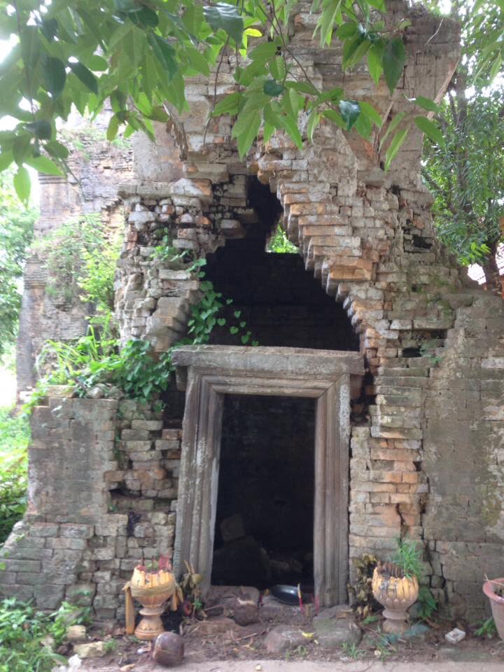 MBoleang's tweet photo. This is arndet temple
Welcome to visit Cambodia 
Hi every one i am a friendly tuk tuk driver in siem reap angkor cambodia 
If you want come to visit Cambodia please call me +(855)96 23 33 896
By line/ WhatsApp / WeChat
thank you very much ..... https://t.co/Qu59DnEgdP