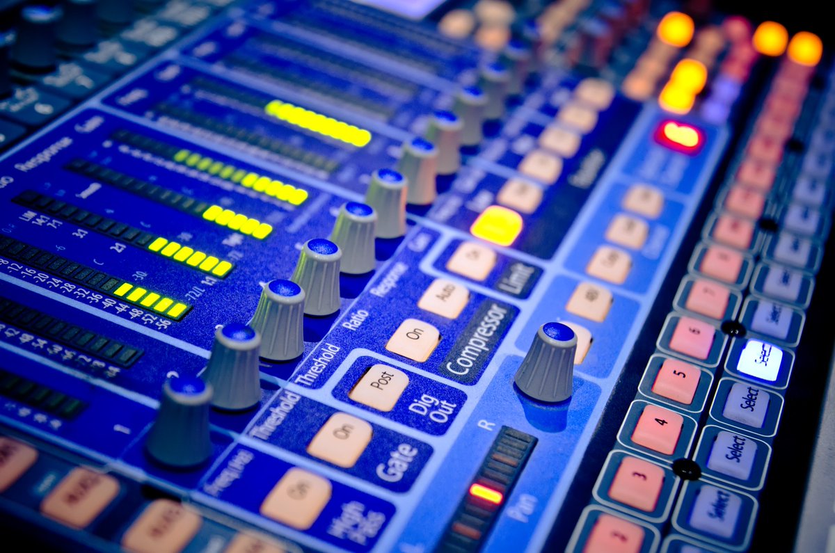 durhamtech's tweet photo. Durham Tech has partnered with @playgroundstu to offer a series of new courses in #music recording &amp; audio #engineering. Intro to Audio Recording is a 10-week course that starts February 6th! Cost: $250 To register: https://t.co/N6cyK8tlRX #DurhamTech #PlaygroundStudios #Durham https://t.co/tPdNgnoFF1