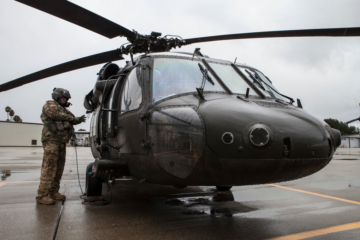 ben_walderma's tweet photo. Two @theCaGuard #BlackHawk helicopters, were activated to assist civil authorities with response to storm-driven mudslides in areas burned by recent wildfires. #TheCaGuard activated 8 helicopters throughout the state.
https://t.co/j80TVoTbqc