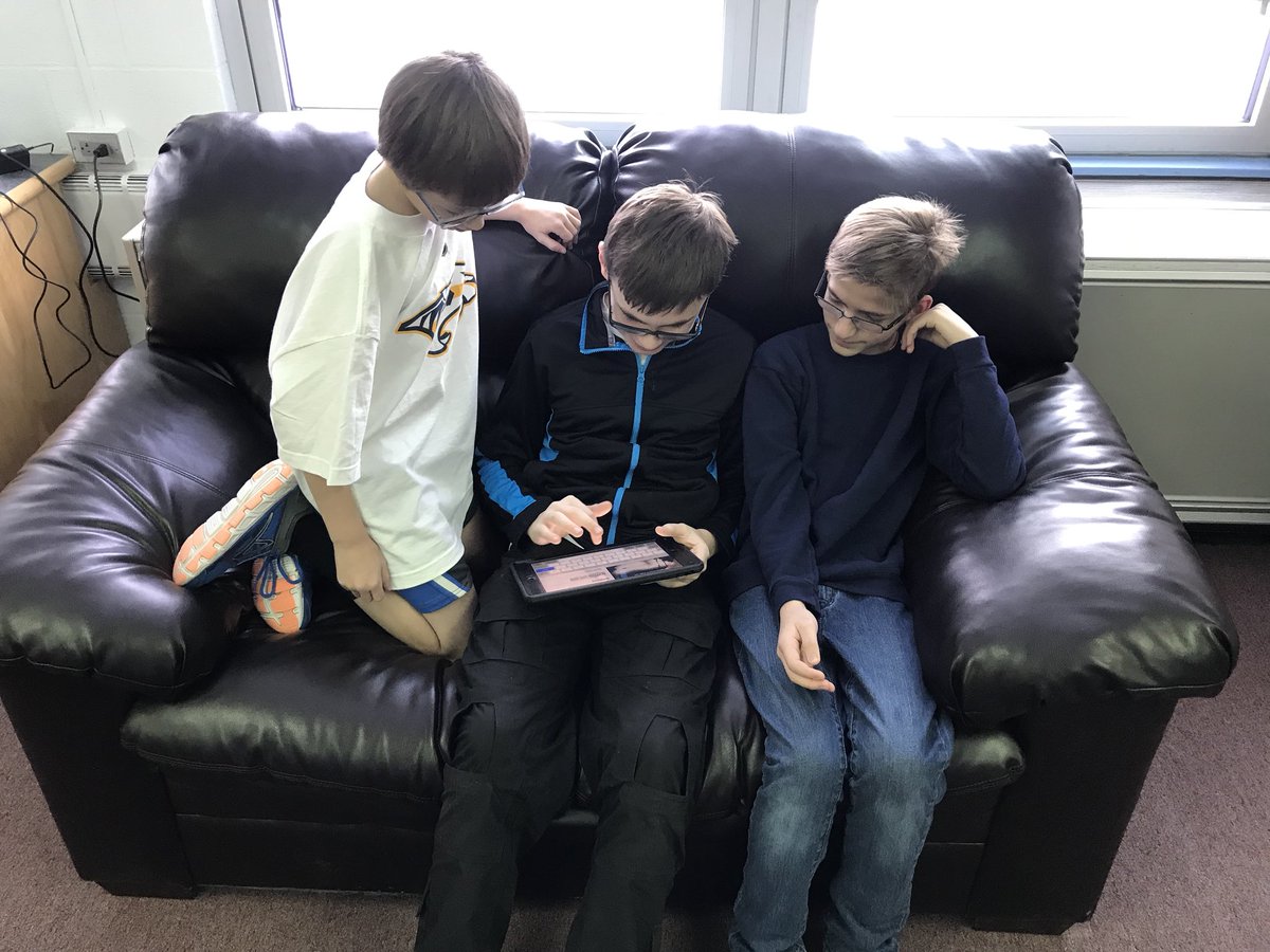 wsdvtschool's tweet photo. After two long story boarding classes, video production class starts shooting at Westford School! #preppaysoff #ewsd #wsdsch https://t.co/4dQRsSlF5P
