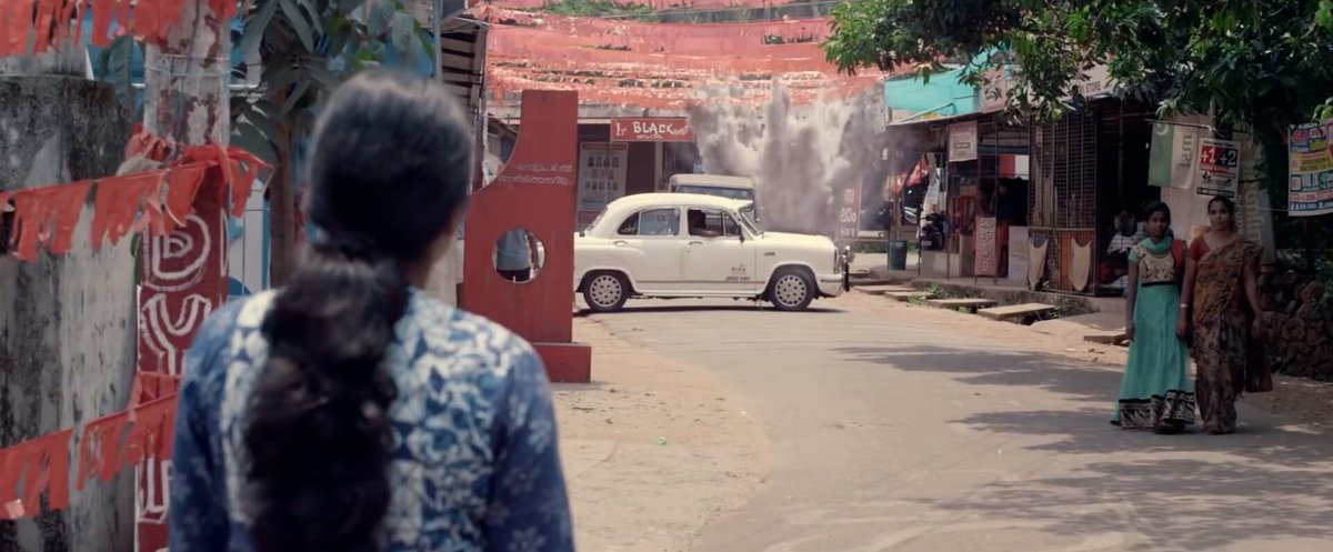 Akhilsocialism's tweet image. നീ ഒരു കാര്യം ചെയ്യ് എന്റെ വീട്ടിൽ വന്നിട്ട് എന്നെ കല്യാണം കഴിച്ചുതരോന്ന്‌ ചോദിക്ക്..?

അതിനു ജീവൻ ഉണ്ടെങ്കിൽ അല്ലെ കല്യാണം കഴിക്കാൻ പറ്റുള്ളൂ..!!

&quot;കണ്ണൂരിലെ ചോര ചീന്തുന്ന രാഷ്ട്രീയ പാർട്ടികളുടെ ഇടയിൽ നിന്നും മൊട്ടിട്ട ഒരു പ്രണയകഥ&quot;
#Eeda