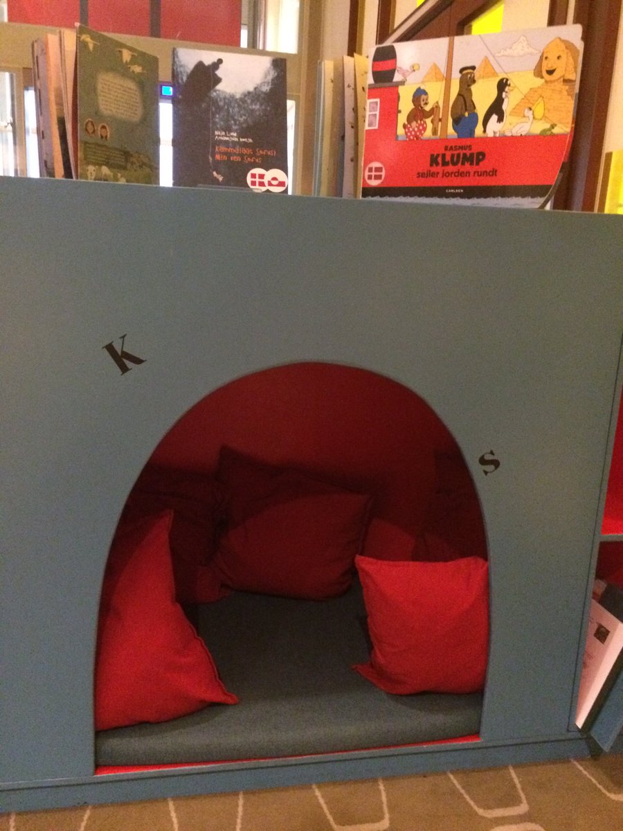 kitespotter's tweet image. Sometimes all you want to do is snuggle into a cave-ish hole with a book 📖.
@southbankcentre #poetrylibrary @WetBlackBough #Roomforchildren