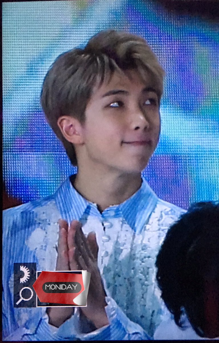 몬이데이*･ tweet media