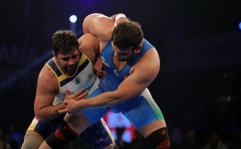 Official_PWL's tweet photo. Astonishing victory of #SatenderMalik by defeating his opponet #Hitender at the end of #Bout5 again gains #pluspoint against #DelhiSultans and made a lead for the team in the #PWL3 `#KhelFauladi @NewsX @Inkhabar https://t.co/JVuWFlvEwV