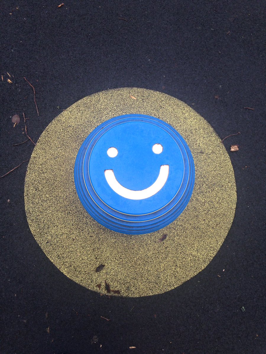 LBradshawHeap's tweet photo. #ifyourhappyandyouknowit #circles #playground #asmileonarainyday https://t.co/AoK5QZVgJC
