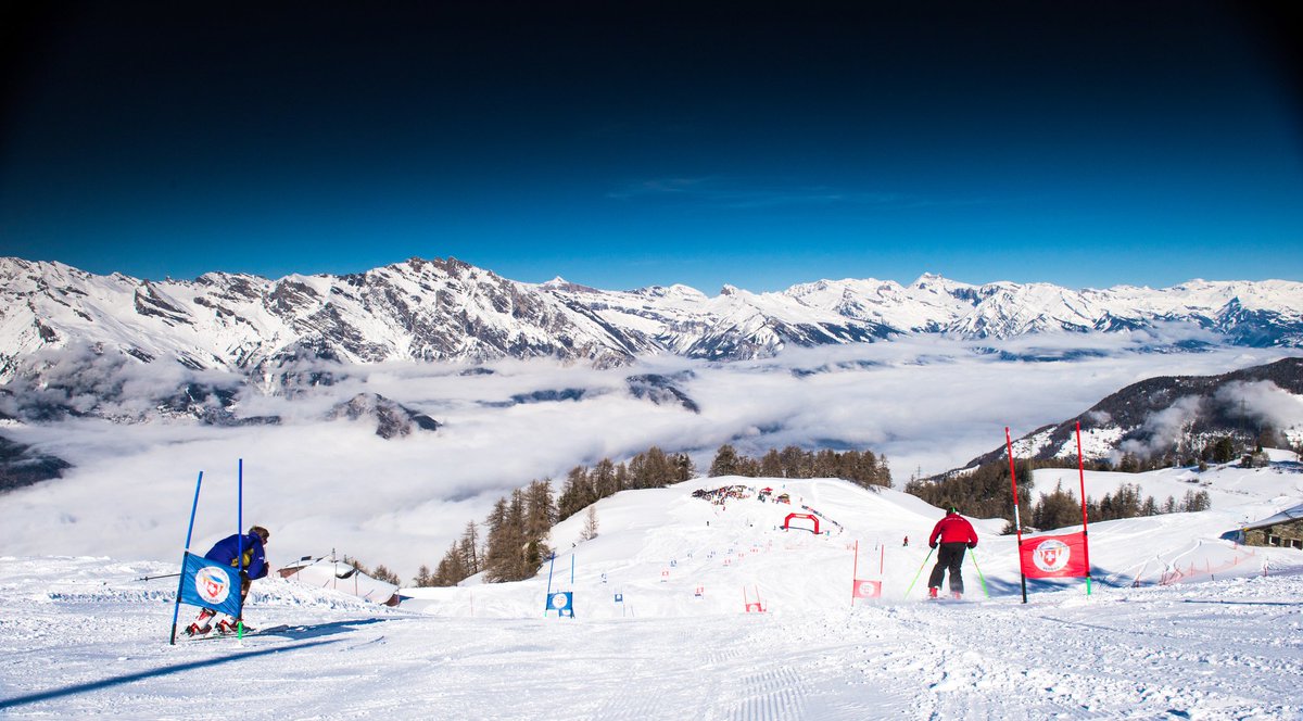 We shall be soon be back on the slopes with <a href="/momentumski/">Momentum Experiences</a> shooting the City Ski Championships. Are you skiing this
 season? See our tips on taking great ski photos on your phone 🎿 bit.ly/2mgBOdM