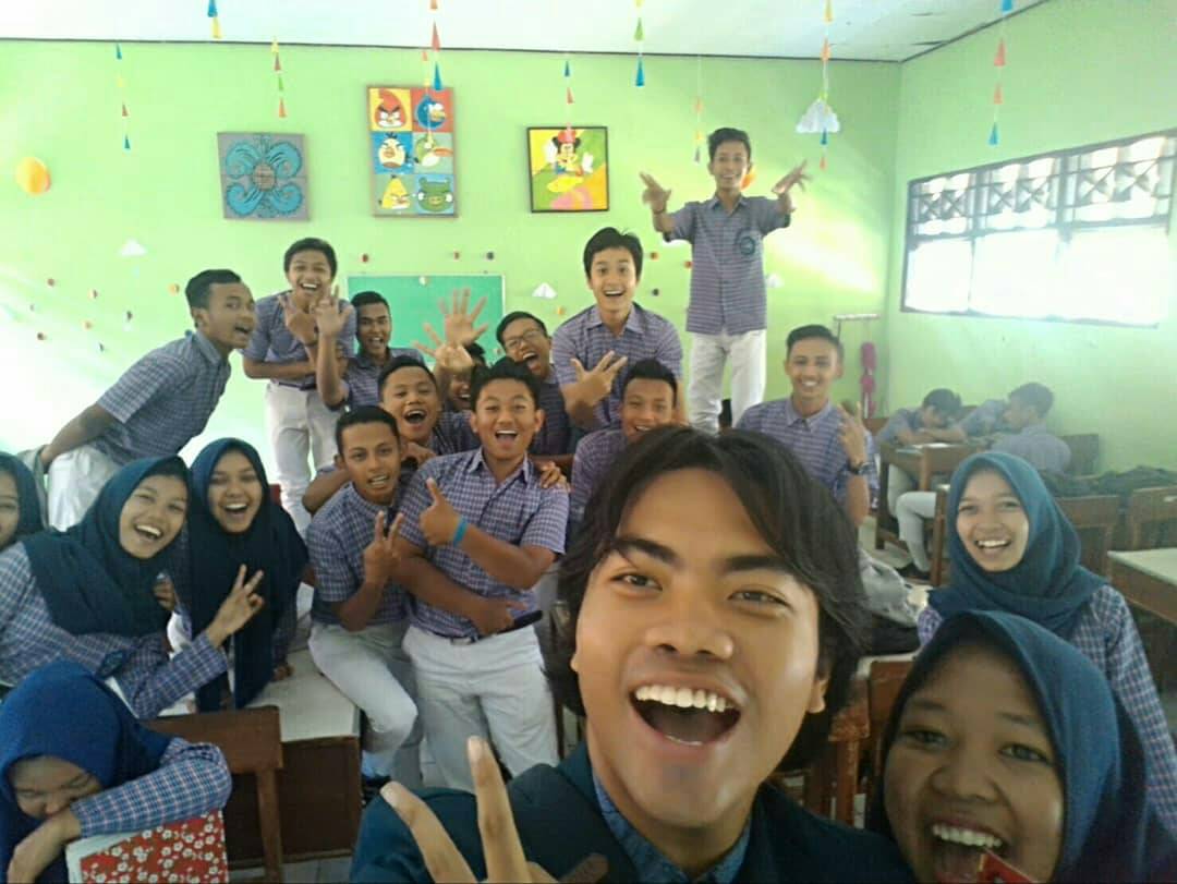 imaken_undip's tweet photo. Terimakasih SMAN 1 Sukorejo dan SMAN 1 Singorojo https://t.co/70emjIytYw
